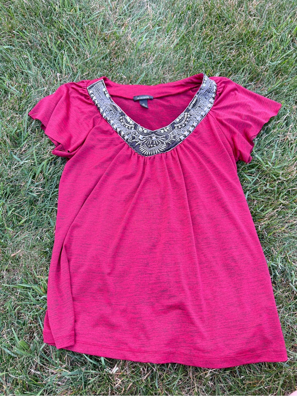 Dressbarn Embellished V-Neck Short Sleeve Blouse in Berry